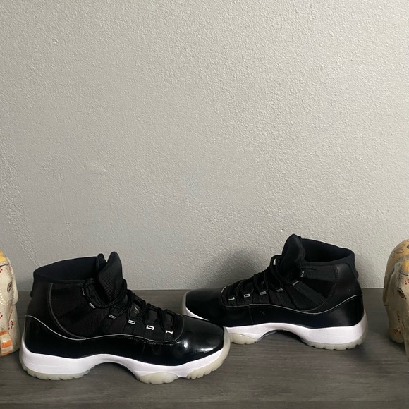 Jordan 11 jubilee - Picture 2 of 6